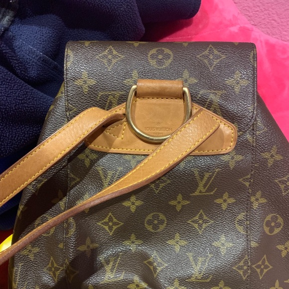 #sold# lv backpack size MM . Used - Picture 8 of 8